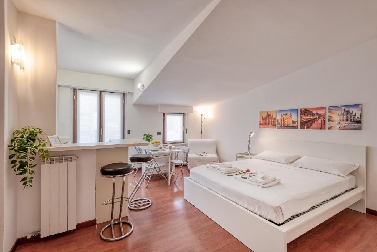 Ferrucci, 6 - Monolocale Al Settimo Cielo Lejlighed Milano Eksteriør billede